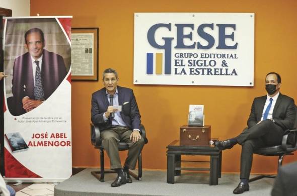 Una introducción fue hecha por el presidente de GESE, Eduardo Quirós.