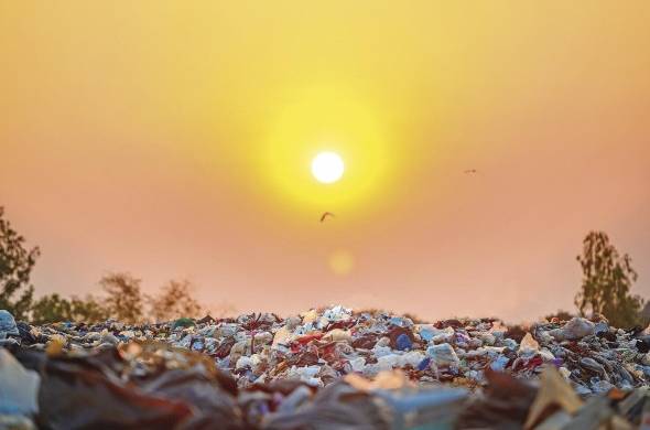 Panamá cuenta con la Ley 276 del 30 de diciembre de 2021, “que regula la gestión integral de residuos en la República de Panamá como tema esencial de salud pública.