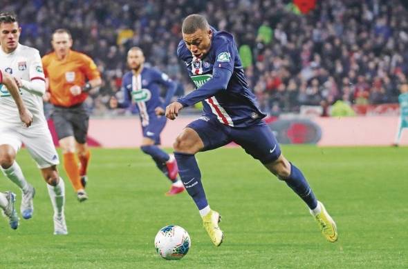 Kylian Mbappé lidera la tabla de artilleros de la Ligue 1 de Francia.