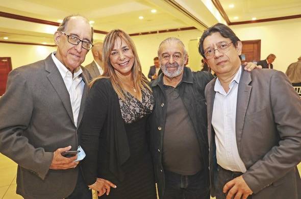 Hugo Santaromita, Dafne Gutiérrez, Ignacio Salvatierra y Víctor Mata