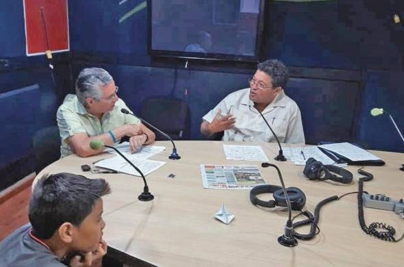 Rubén Darío Murgas y Aristides Ureña Ramos, durante la entrevista.