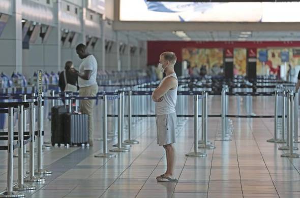 El aeropuerto de Tocumen podrá recibir turistas internacionales desde el lunes.