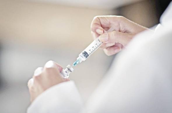 Los investigadores subrayan que el hecho de estar conscientes de la situación, no debe disminuir la confianza en la vacunación
