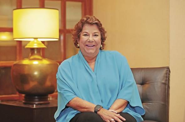 Annette Cárdenas, en el lobby del hotel Plaza Paitilla Inn.