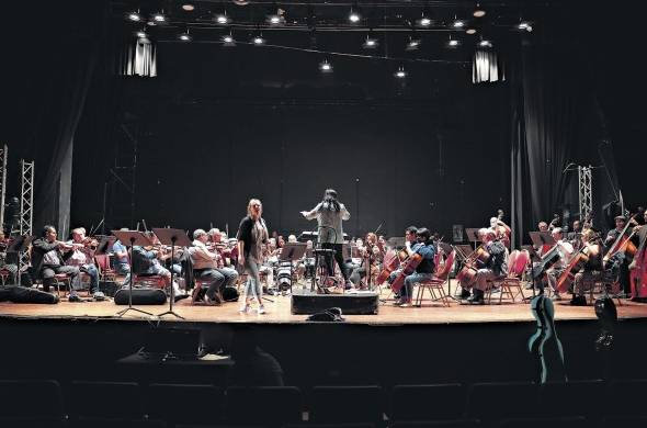 Ensayo de la Orquesta Sinfónica Nacional, previo al evento 'Destino Mujer', desarrollado el jueves 9 de marzo.