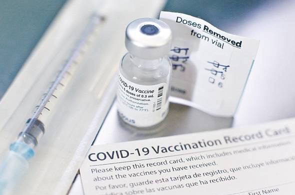 Los beneficios de la vacunación contra la covid-19 marcan una eficacia del 91% en la prevención de las complicaciones.