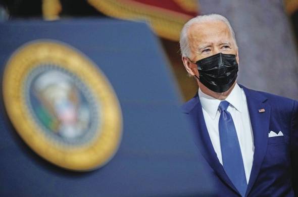 El presidente de EE.UU., Joe Biden, responsabilizó este jueves al exmandatario Donald Trump (2017-2021) de crear una “red de mentiras” sobre las elecciones de 2020 e incitar a sus seguidores a asaltar el Capitolio hace un año.