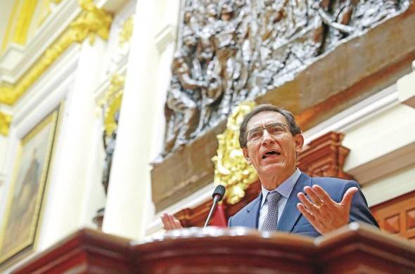 Martín Vizcarra fue sometido a un juicio político este lunes en el Congreso de Perú.
