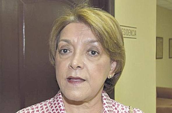 Dorita de Reyna , miembro del Consejo Editorial de La Estrella de Panamá.