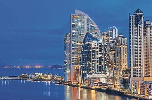 Panamá busca ser de nuevo centro de inversiones de la región