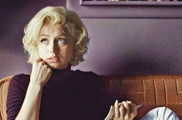 Ana de Armas interpretó a Marilyn Monroe en 'Blonde', rol para el cual se preparó por un año con un entrenador de acento.