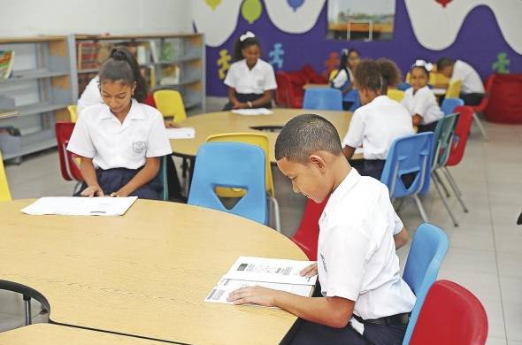 El 31 de mayo cien colegios en el país iniciarán clases semipresenciales.