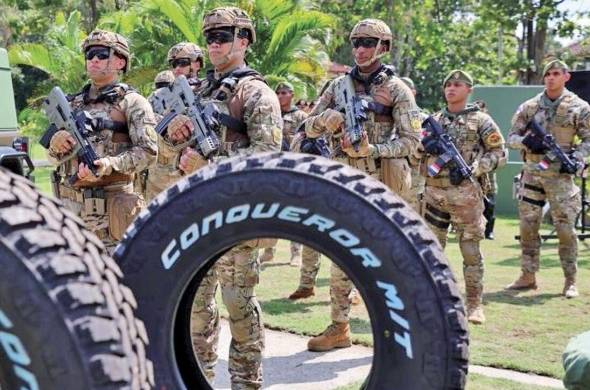 El Departamento de Defensa de EE.UU. dona a Panamá 63 'jeeps' valorados en $5 millones.