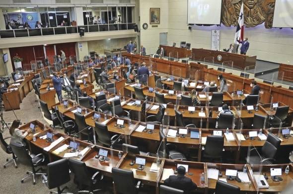 La Asamblea Nacional discutió en sesión permanente las reformas al Código Electoral.