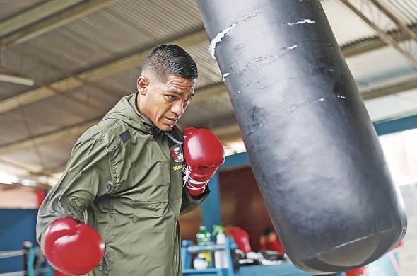 El boxeador panameño Ricardo 'El Científico' Núñez