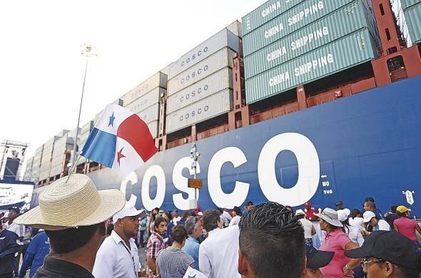 El buque Cosco Shipping Panama ganó en un sorteo el tránsito inaugural por el Canal ampliado, que realizó el 26 de junio de 2016.