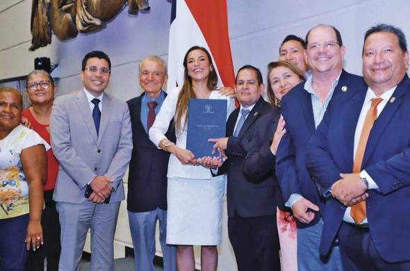 El documento establece incentivos fiscales para las empresas que inviertan en el deporte en Panamá.