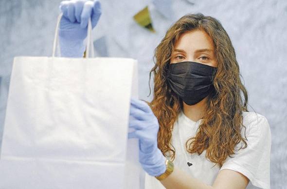 Las empresas que realizan entregas a domicilio deben cumplir con la provisión de utensilios de desinfección y limpieza para los empleados.