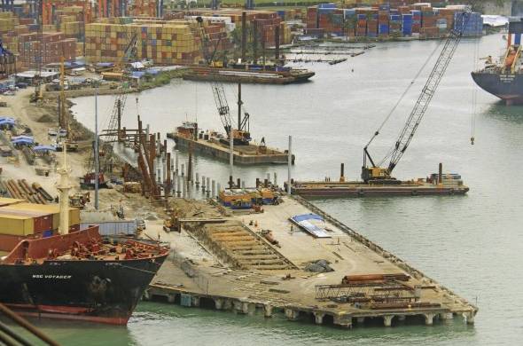 Una mirada histórica a la industria portuaria panameña