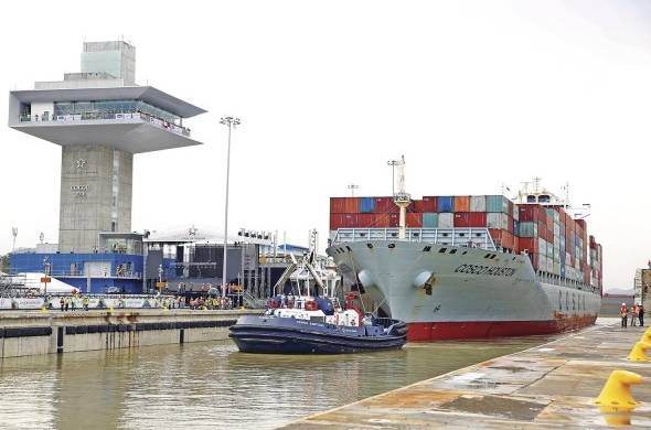 Para el año fiscal 2021, la cifra se había más que duplicado, con 1,628 movimientos portuarios de buques con estas dimensiones”, expresa la versión de la ACP.