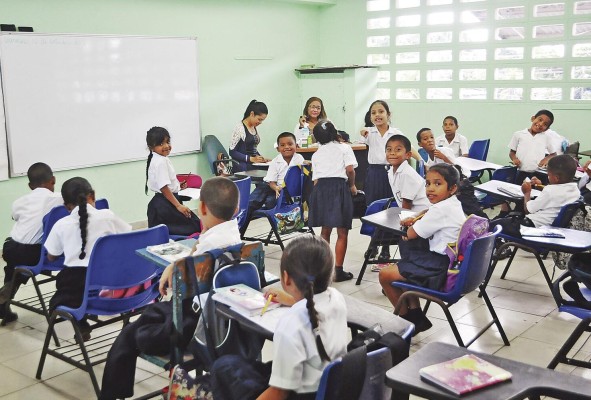 Al mes de octubre de 2021, 17 mil estudiantes han migrado del sistema particular al oficial.