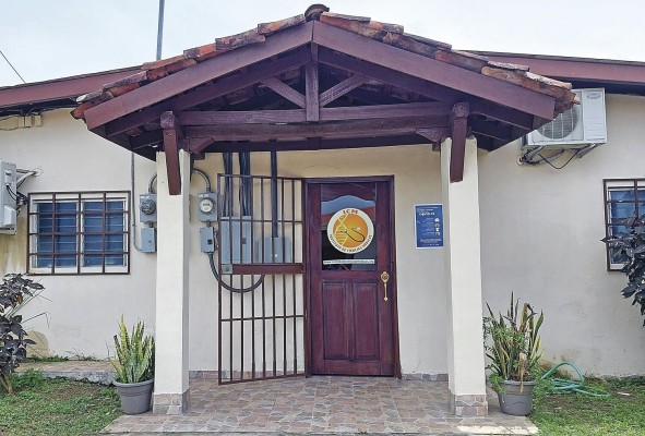 El ICM de Las Tablas fue fundado en la región de Azuero en 2012 para posicionarse como un espacio de cultura para la investigación científica en ciencias médicas en la región central del país.