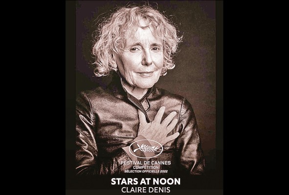 Claire Denis en la película 'Stars at Noon'.
