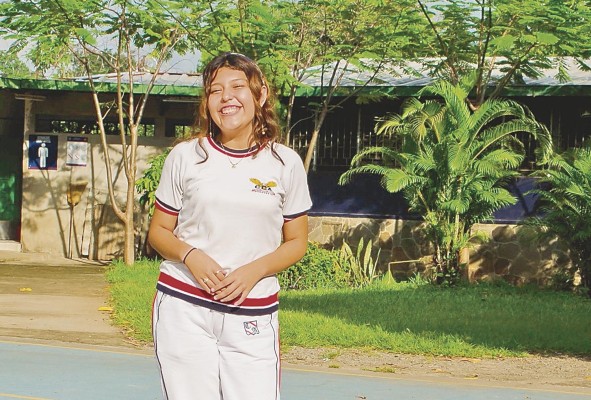 Hazzel Segura, del colegio Centro América de El Salvador