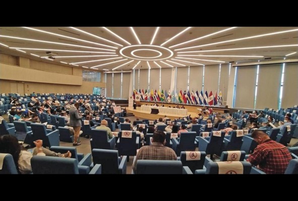 El primer debate se celebra en la sede del Parlatino, en Amador, entre diputados, alcaldes y representantes.