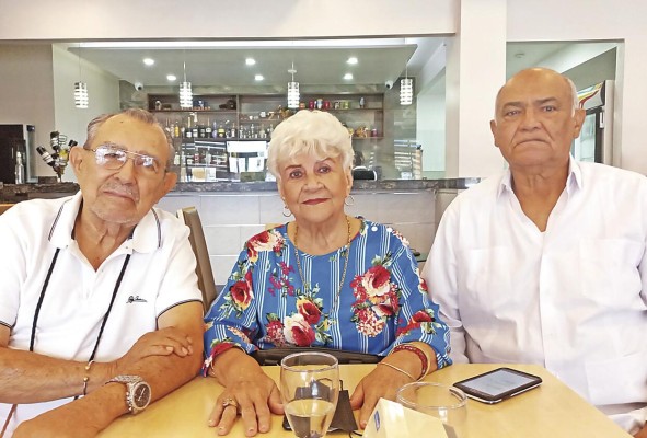 Edgar Arias (qepd), Nereida Araúz y Misale Soberón