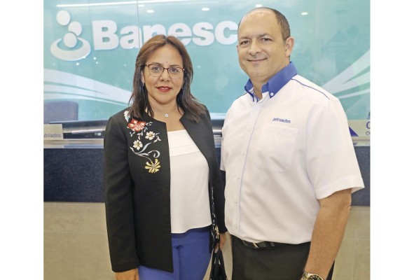 Dania Moscoso y Erick Álvarez