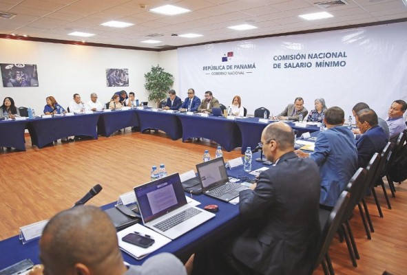 La Comisión Nacional y Técnica de Salario Mínimo 2023 tuvo este martes su segunda reunión.