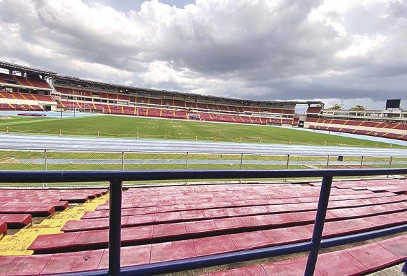 Vista a las graderías del Estadio Rommel Fernández.
