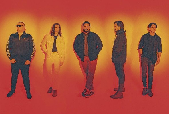 En cuanto al concierto de hoy, tienen altas expectativas, “la gente puede contar con que habrá demasiada energía y bailoteo”.
