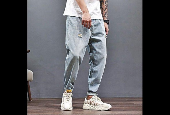 Pantalones baggy.