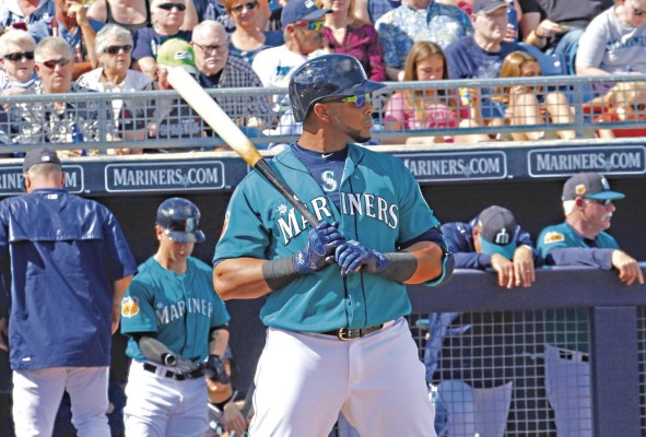 Nelson Cruz es dominicano y actualmente tiene 41 años de edad.