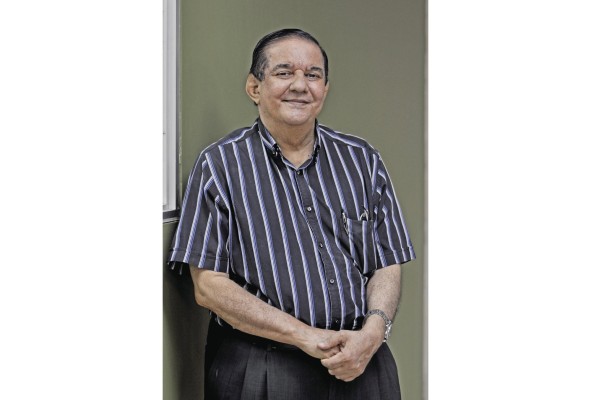 Yin Carrizo, 'El cantor de la patria', compositor y pintor.