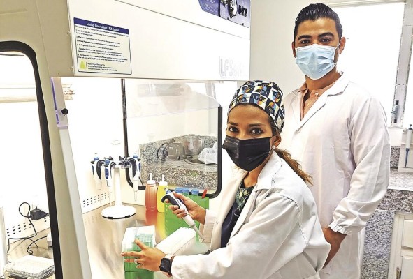 Dra. Maydelin Pecchio y Lic. Raúl Cumbrera