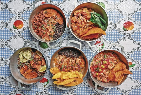 Las cinco versiones de Paila Lunch: caribeña, chinita, panameña, mexicana y cubana. En todas, una comida completa.
