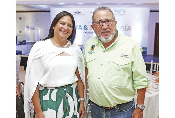 Ilya Espino de Marotta y Olmedo Alfaro
