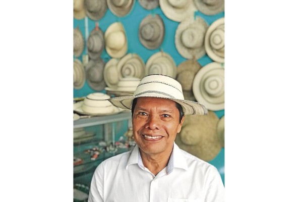 Reinaldo Quirós S., artesano de La Pintada