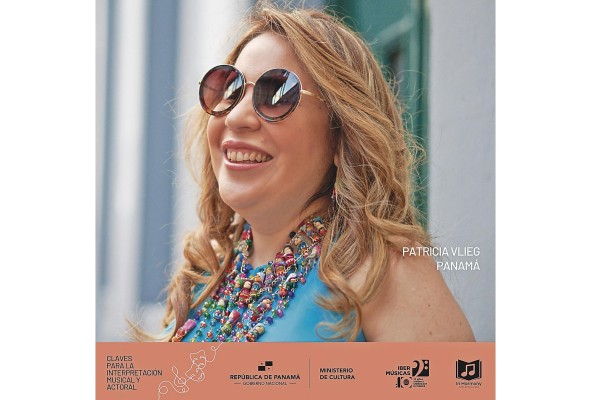 La cantante panameña Patricia Vlieg, co-autora de este libro.