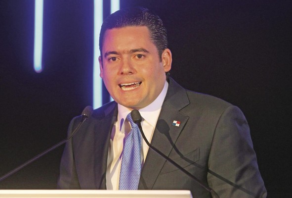 El vicepresidente José Gabriel Carrizo defendió el manejo transparente de los $1,457 millones aprobados durante 2020 para combatir la pandemia.