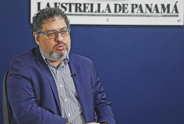 El rabino dirige la congregación Kol Shearith desde el año 2002