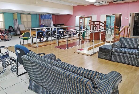 Sala de fisioterapia del Hogar Bolívar.