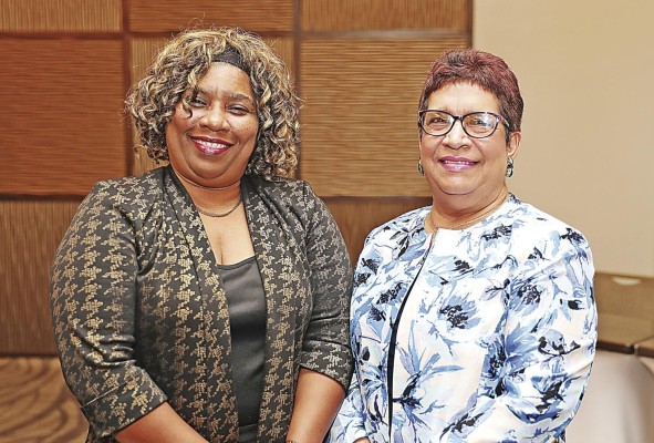 Ilsa Austin y Nimia Herrera