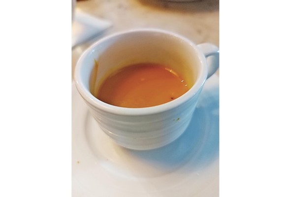 Crema de zapallo, aperitivo cortesía de la casa