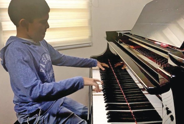 David, el pequeño gran pianista