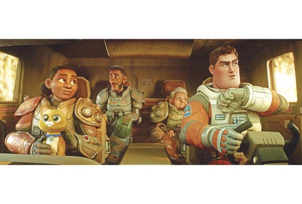 Evans, Palmer, Waititi, Sohn y Soules encarnan la nueva etapa de Buzz en la gran pantalla.