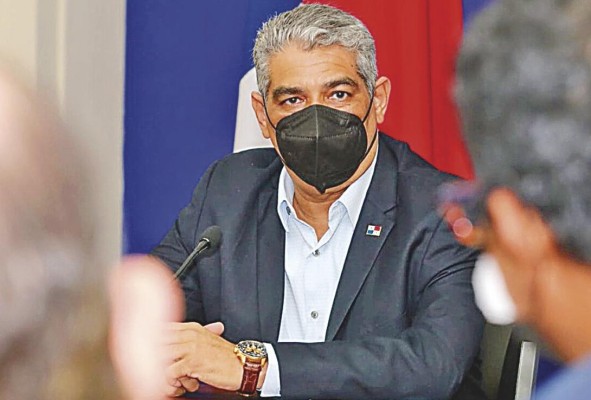 Francisco Sucre, ministro de Salud
